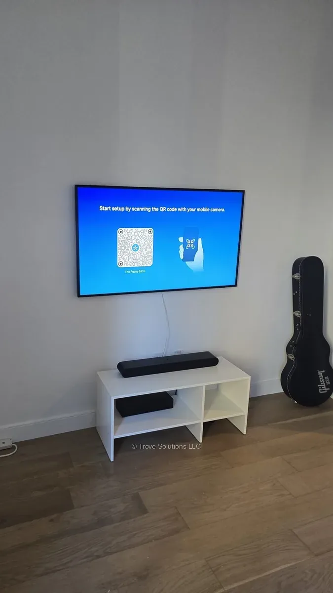 Samsung Frame TV mounted flush to wall, Manhattan Samsung Frame TV flush mount installation Manhattan